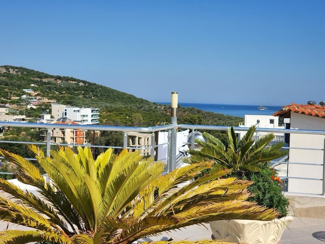 Amelia Apartments