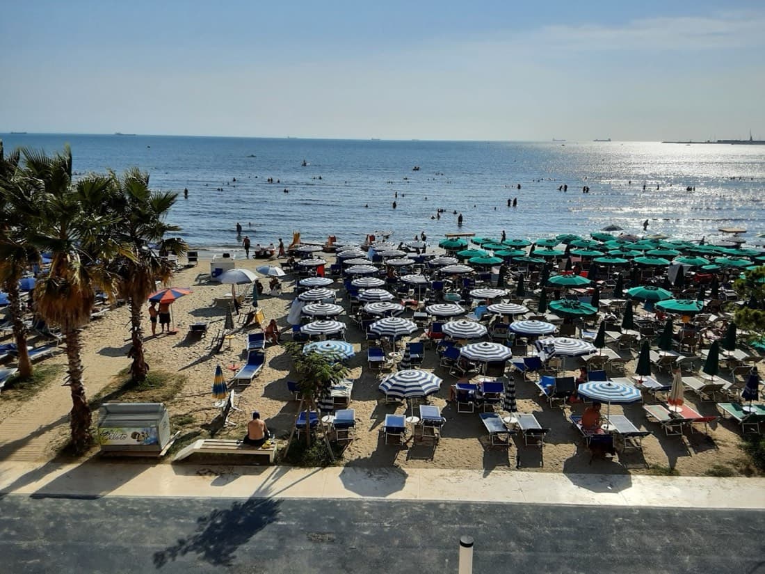 Azure Seaview Apartments, Durrës