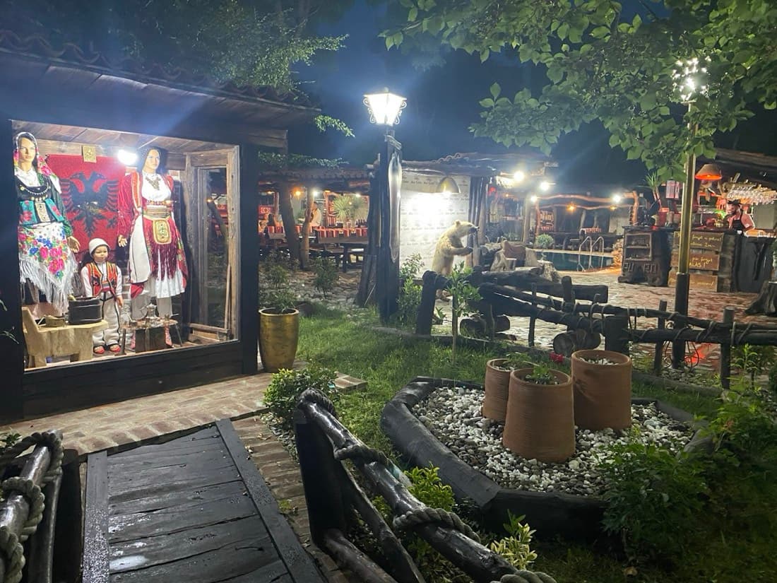 Bujtina ”Ara e Vjetër” 2