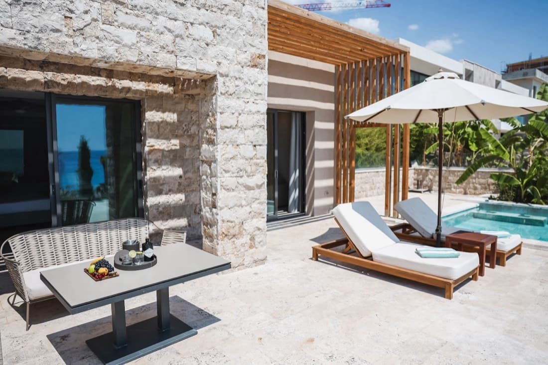 Drymades Inn Resort