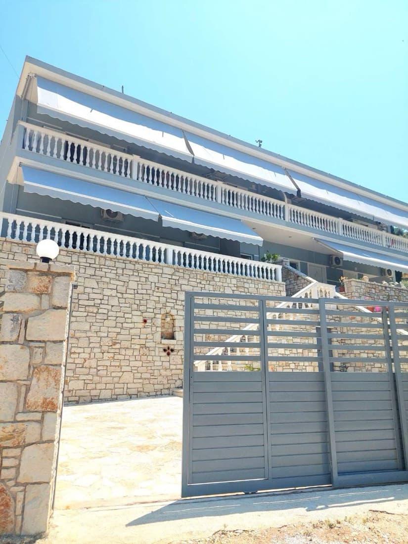 Elizabeth Apartments Himare 2