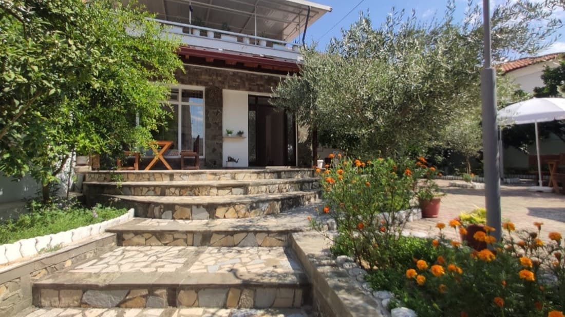 Elvish Garden Boutique B&B 2