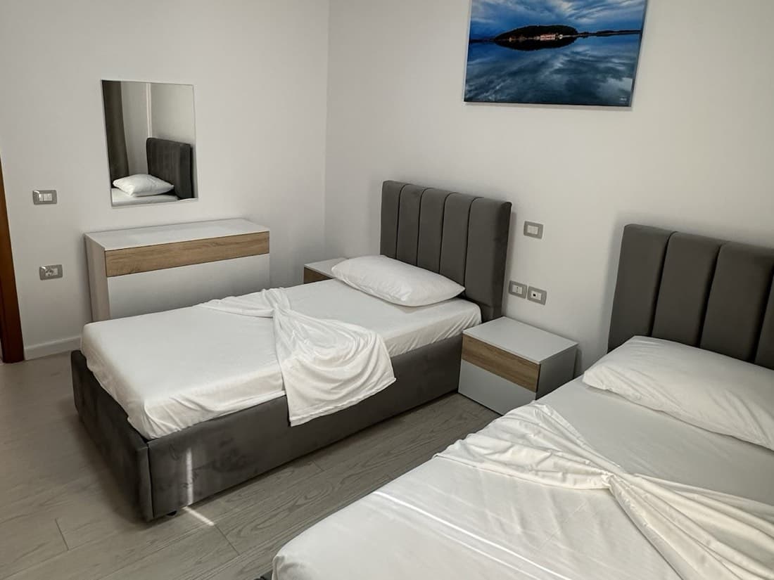 ER Apartment - Center 2