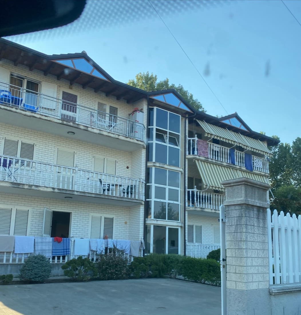 Front Beach Apartment 2