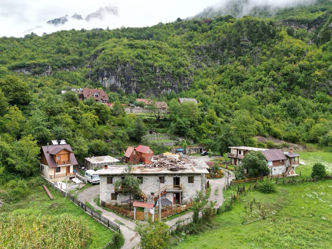 GUEST HOUSE “Center Theth“