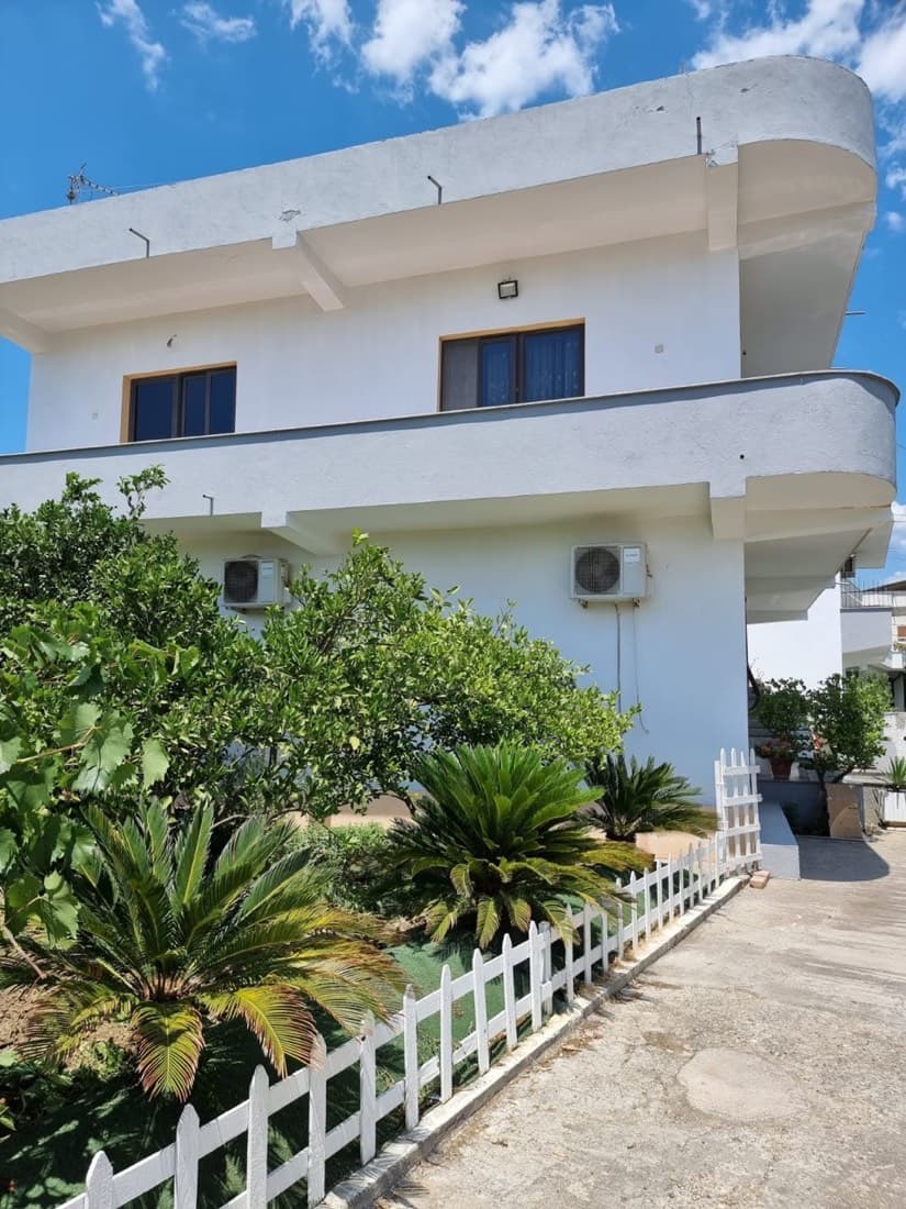 Guest House Vila Elezi 2