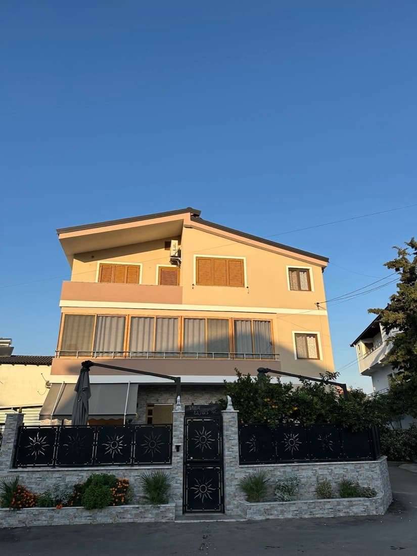 GuestHouse VILA Eljus
