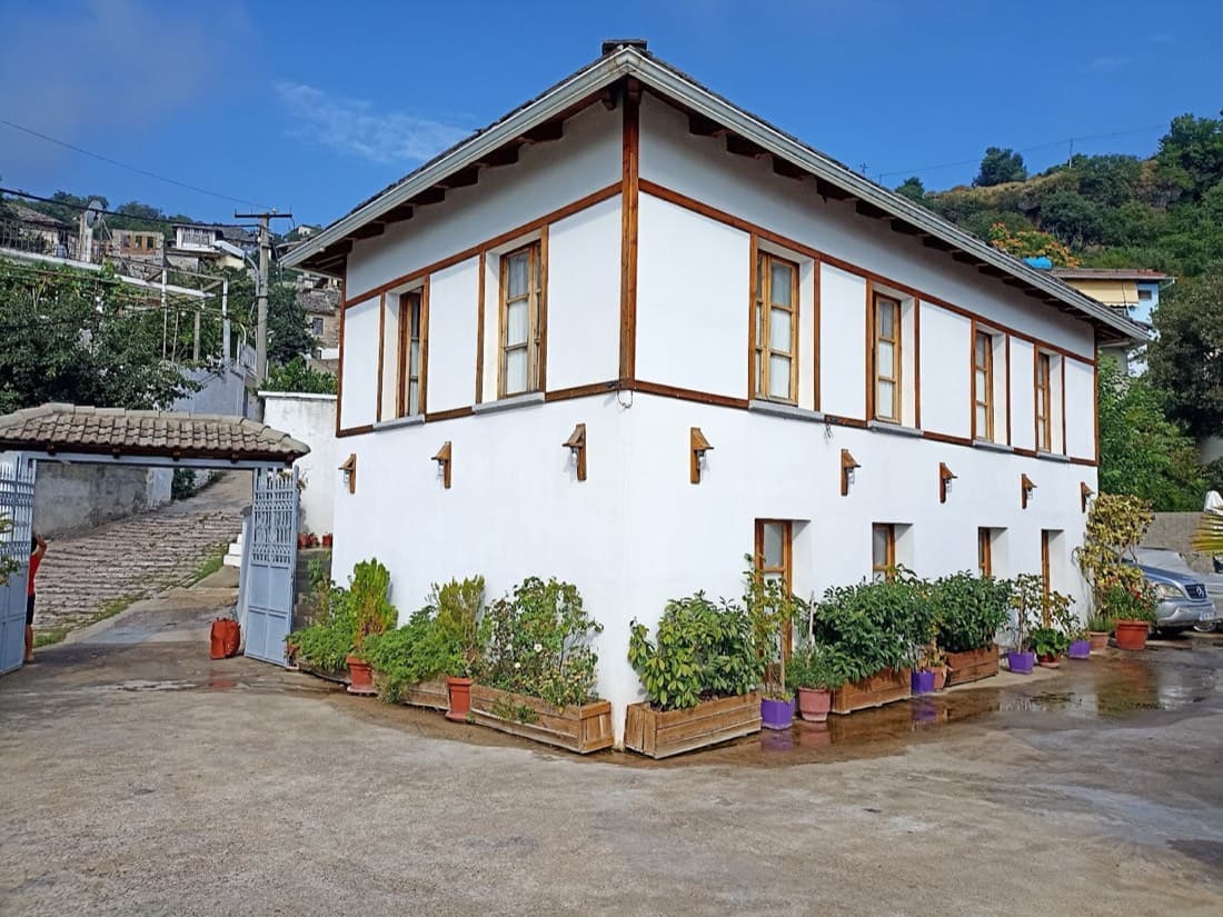 Hotel Bebej Tradicional 2