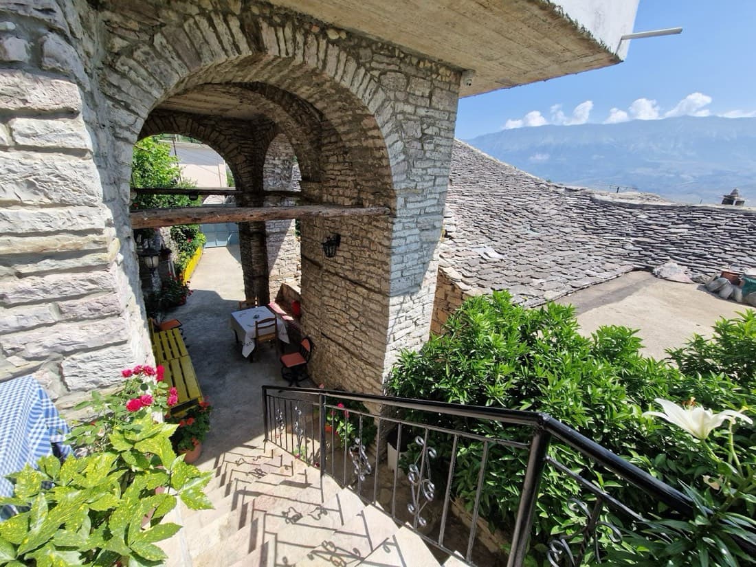 Kubeja Guest House