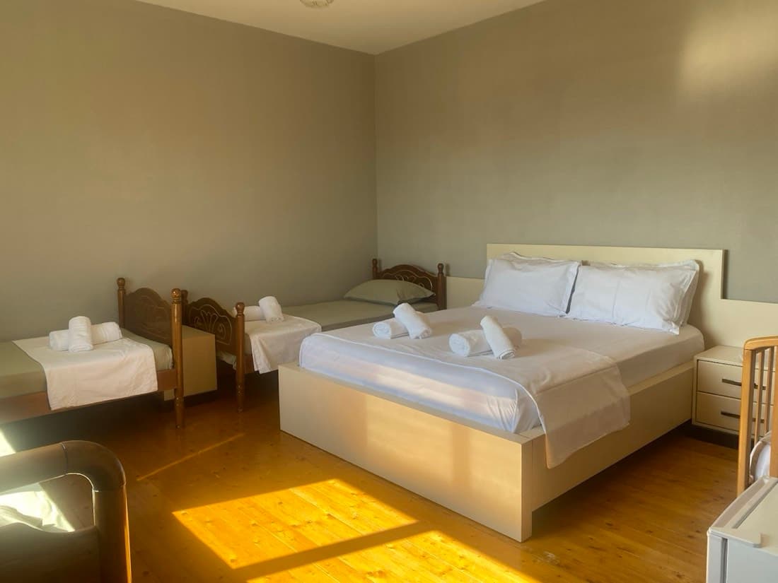 Meti guest house