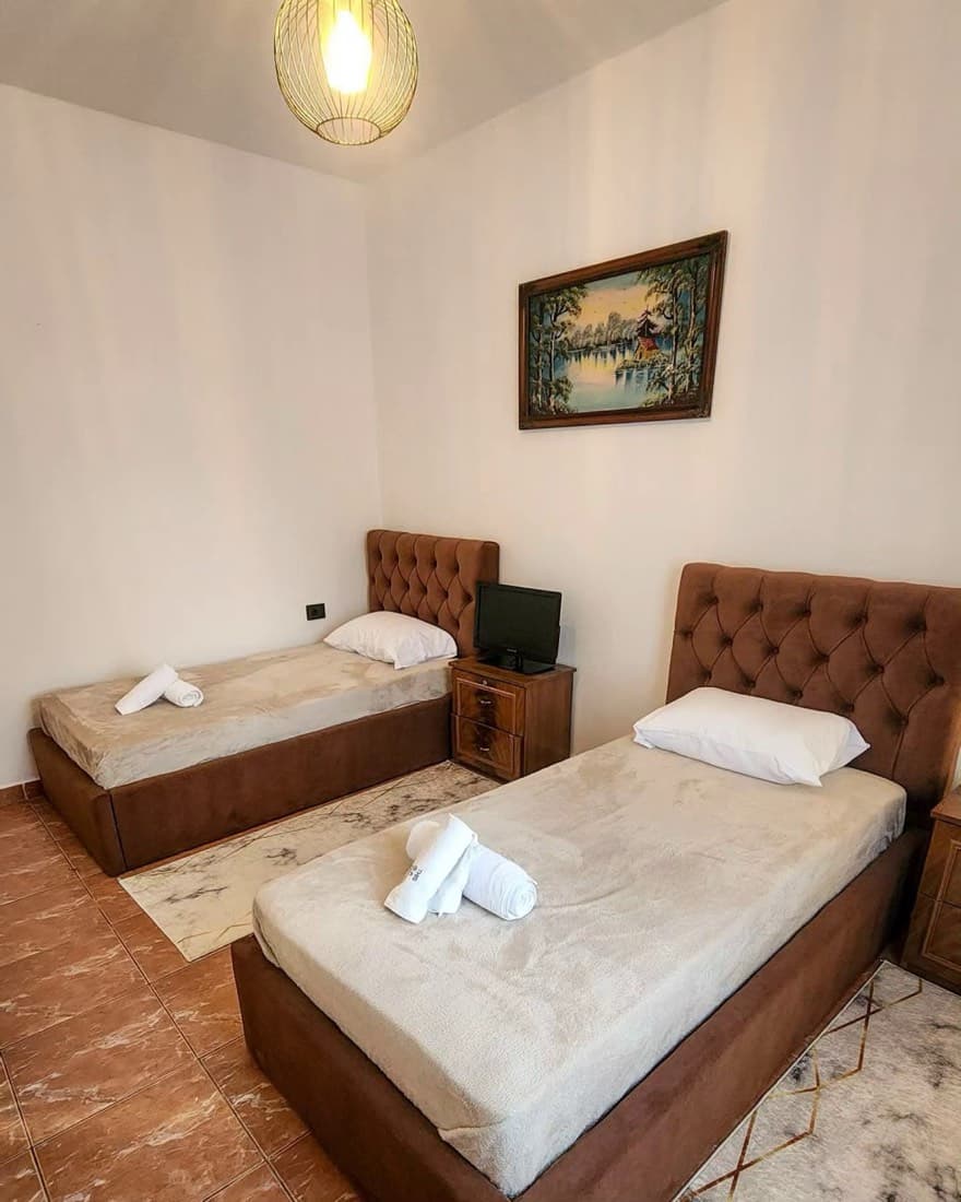 Pogradeci Lake Guest House 2