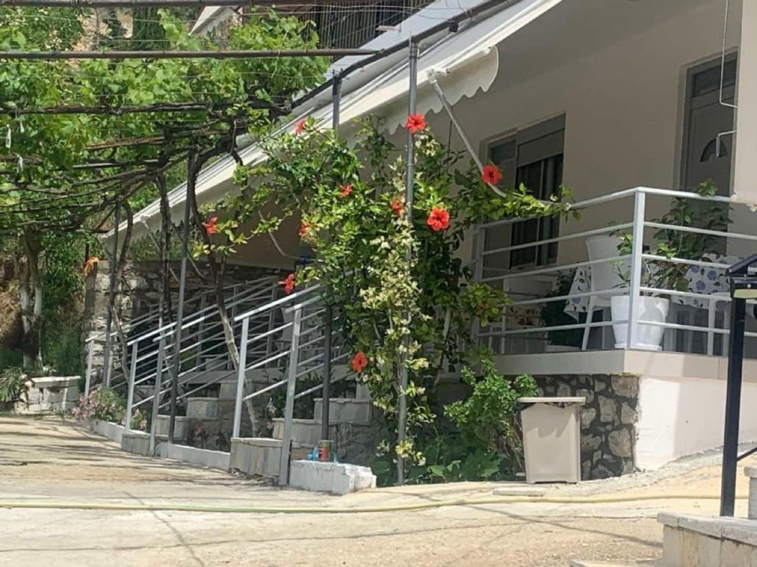 Qeparo View Rooms 2