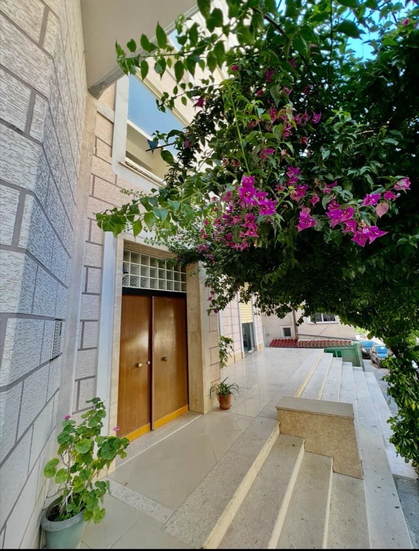 Shkreli Apartments Sarande