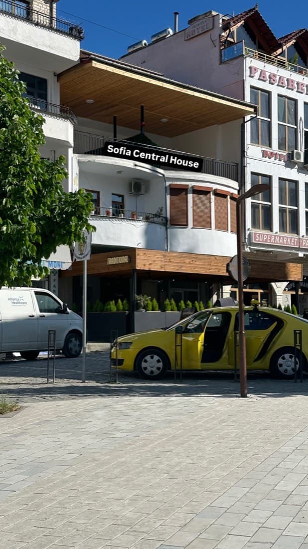 Sofia Central House, Berat 2
