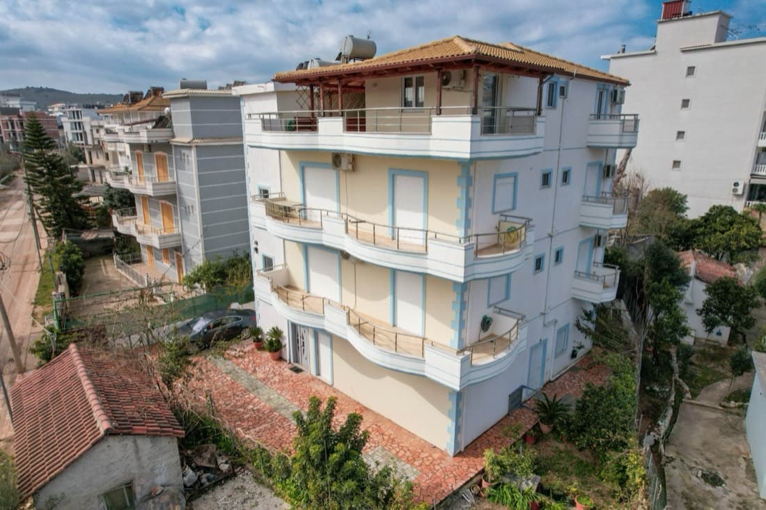 Sunborn Apartments 2