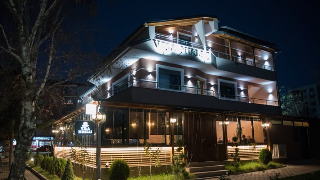 Vila Muslli, Korçë