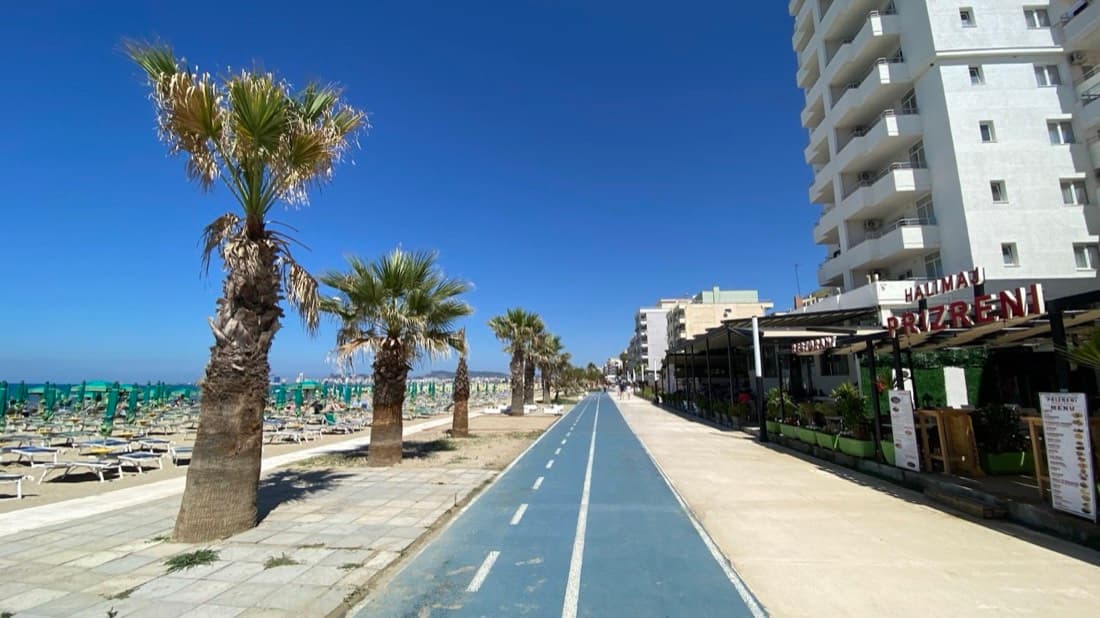 Wave Beachfront Apartments