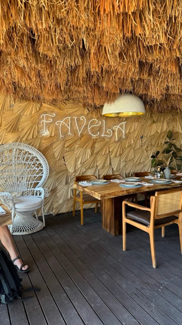 Favela Jale Beach Bar 2