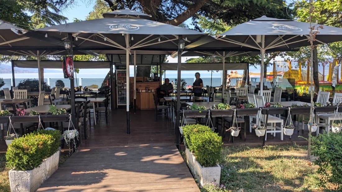 Fish Taverna Ladi