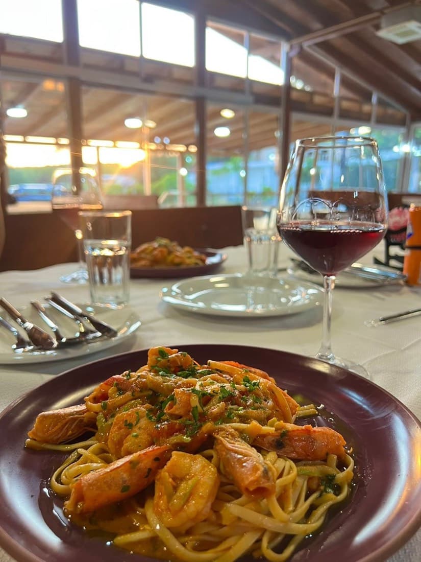 Kroni Bar Restorant Piceri