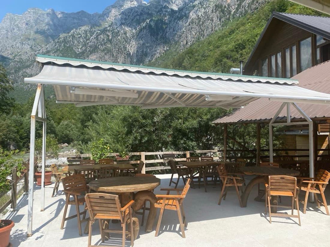 Relax Valbona Hotel Restaurant 2