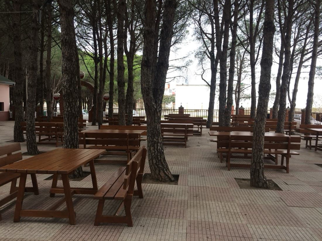 Viluni Lagoon Restaurant 2