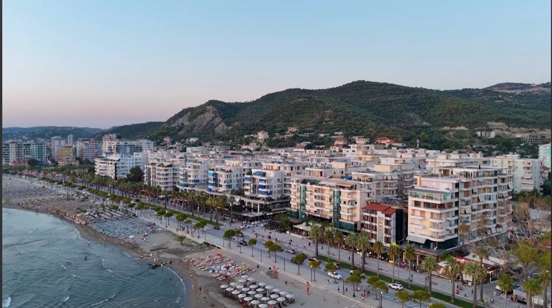 Plazhi i Akernisë 2