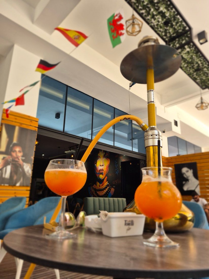 Tropicana Lounge 2