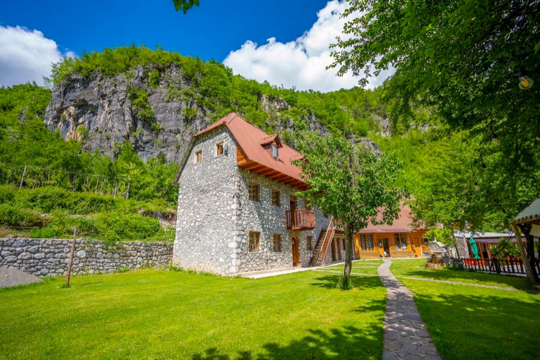 Bujtina Berishta 2