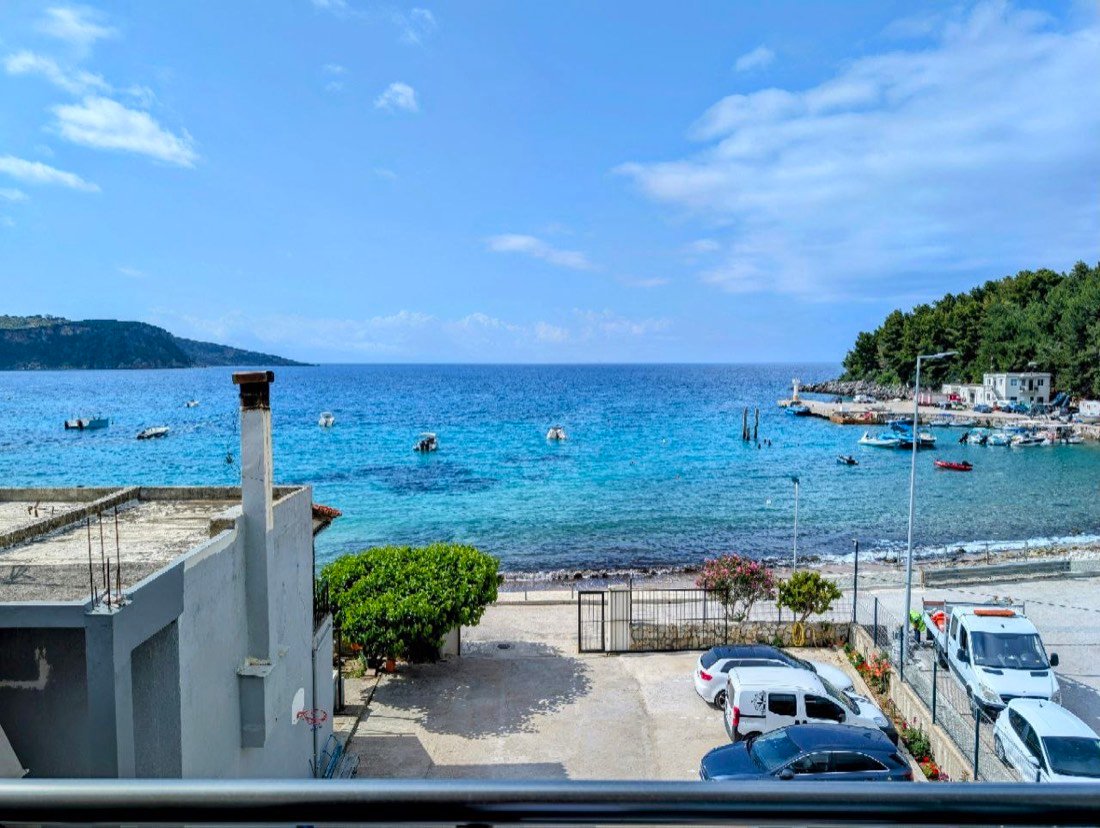 Endless Blue Himara