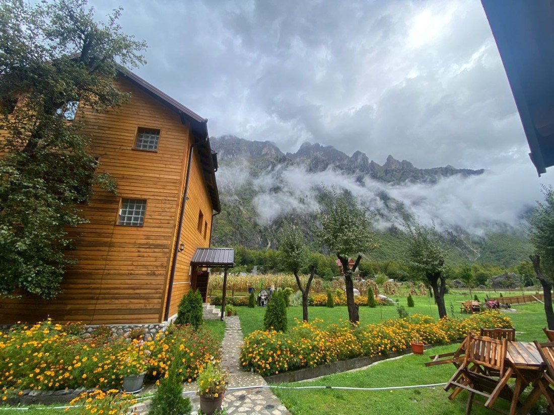Guesthouse Mehmeti 2