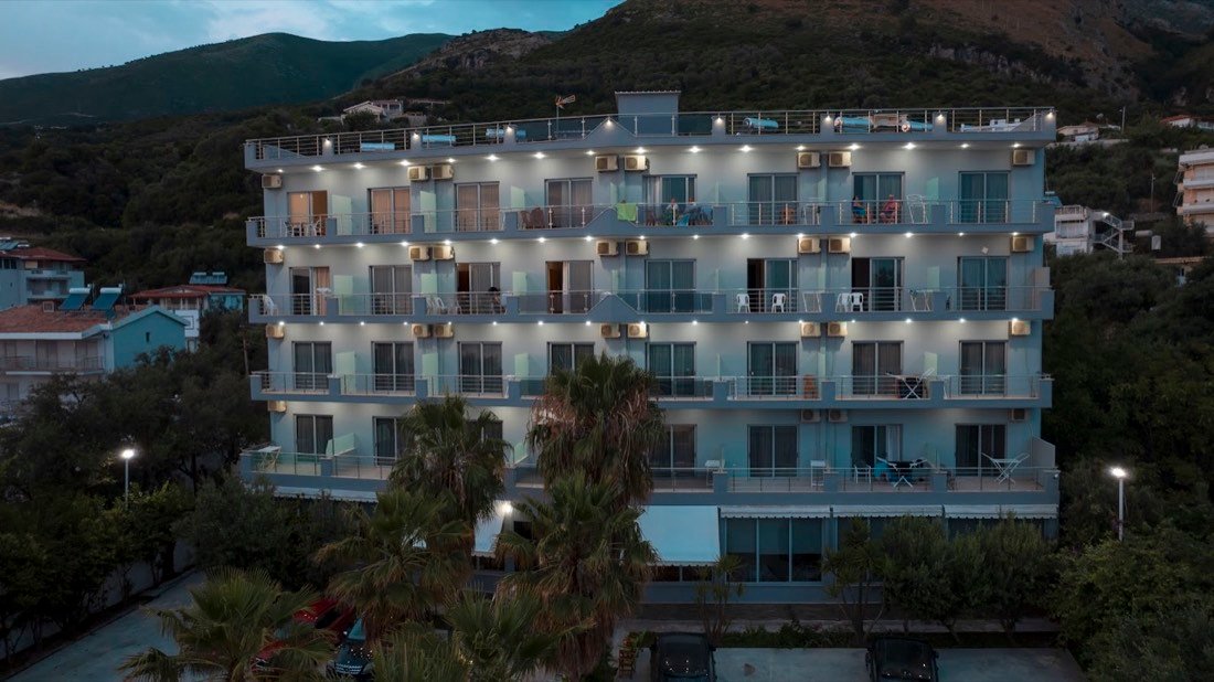 Hotel Blue Days 2