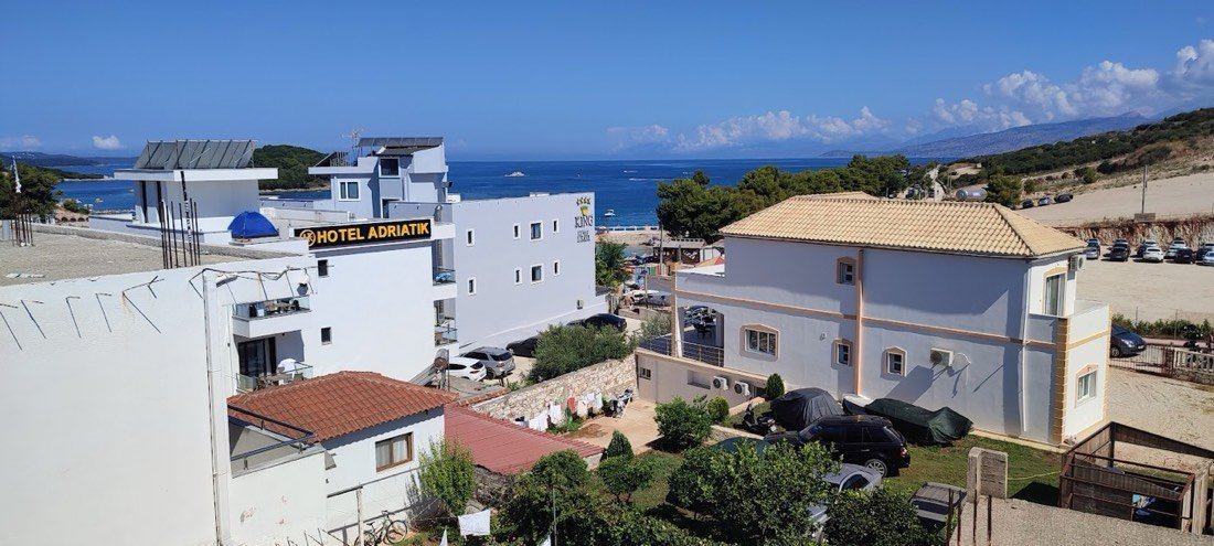 Iris Apartments