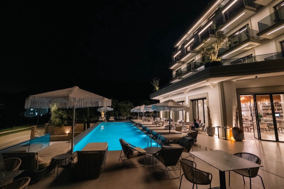 Mazarine Hotel and Restaurant 2