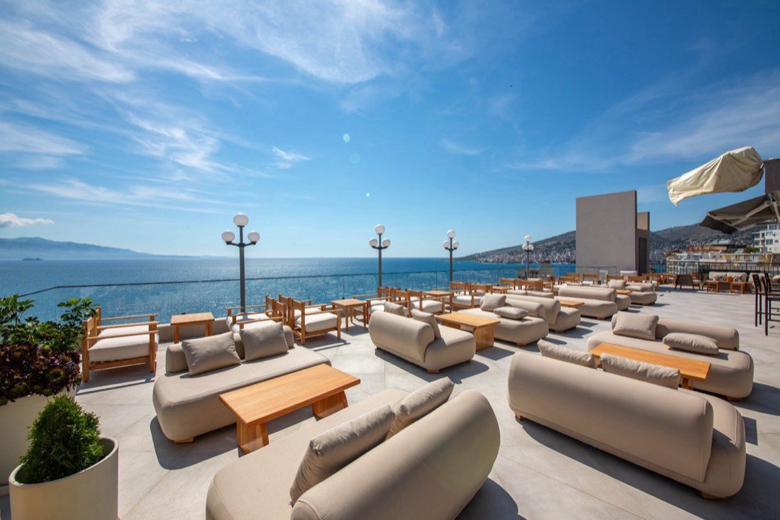 The Queen's Lion - Premium Hotel 2