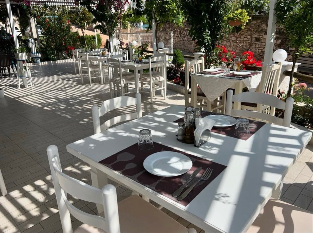 Bon Appetit Restaurant 2