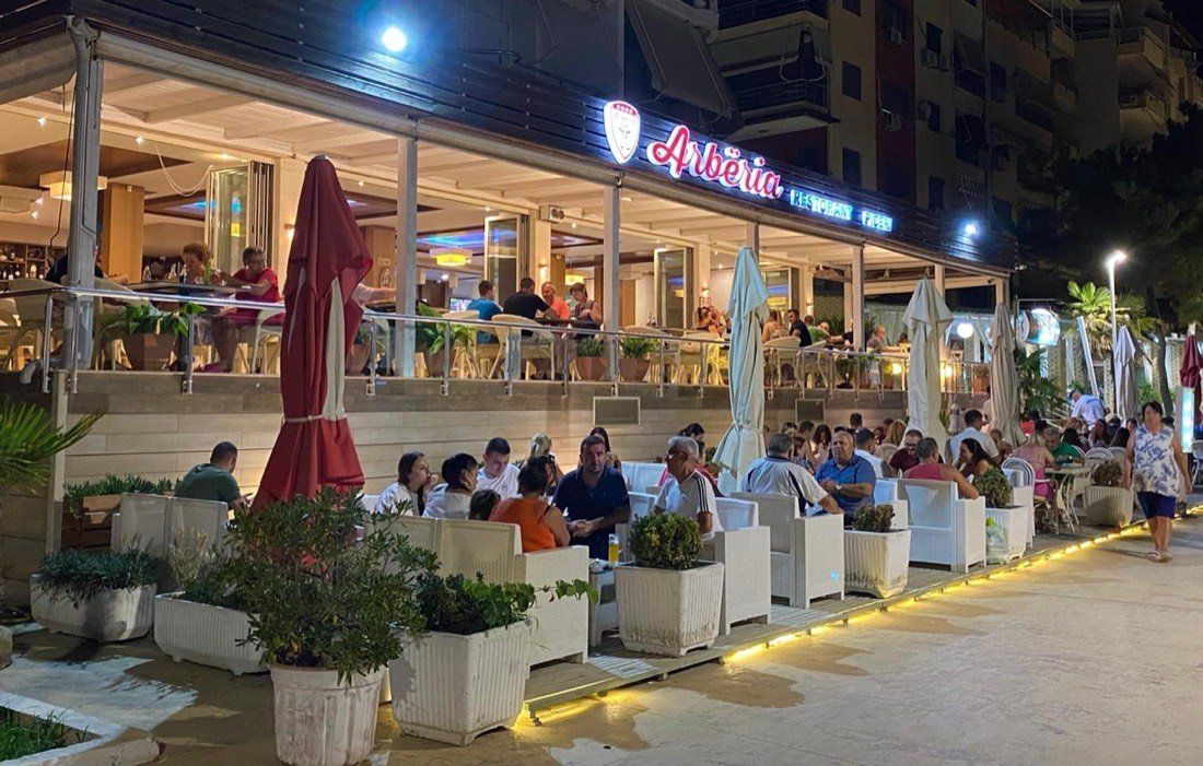 Restaurant pizzeri Arbëria 2