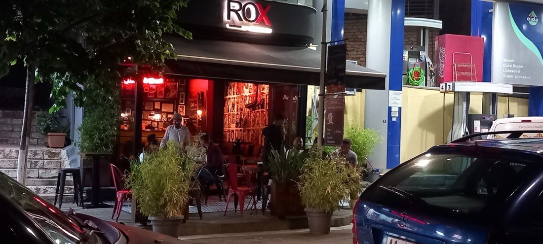 Rox Bar (Coffee & Street Bites)