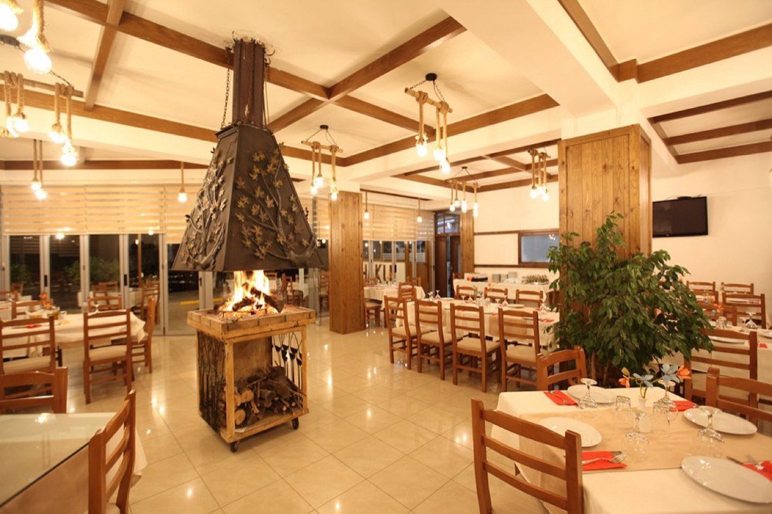 Taverna Oxhaku (Restaurant)