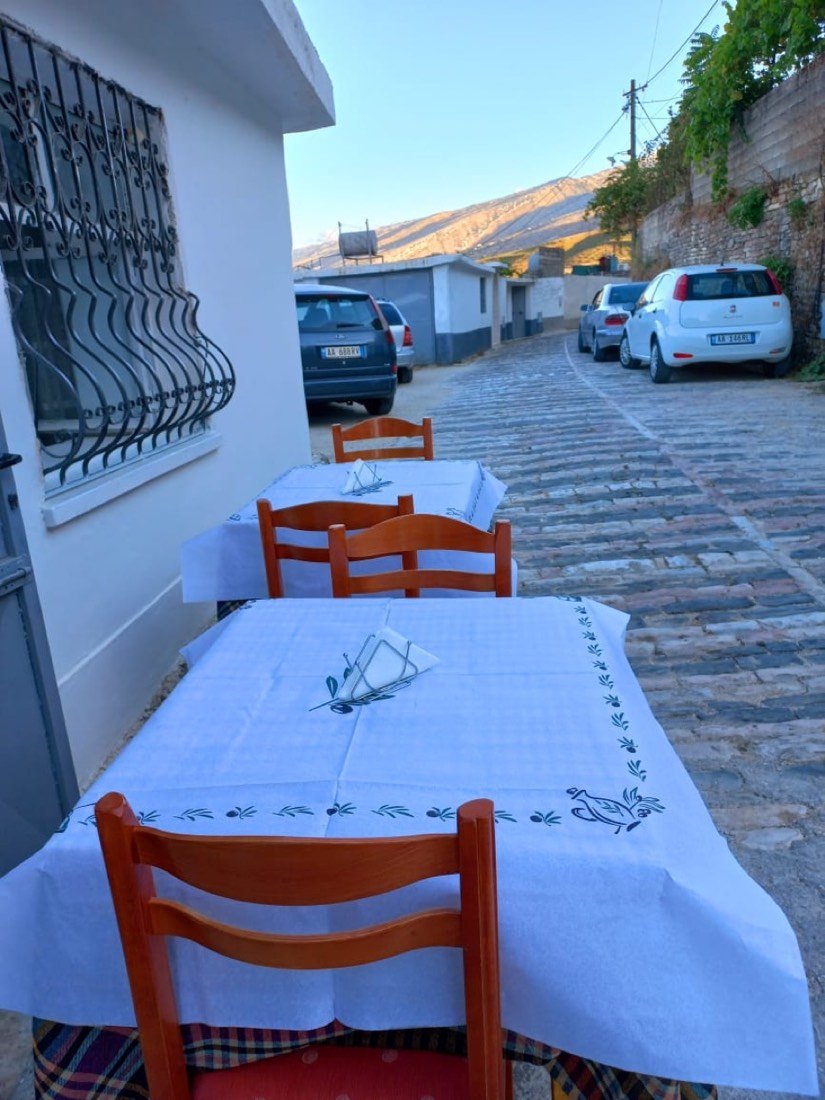 Taverna Tradicionale Sokolli 2